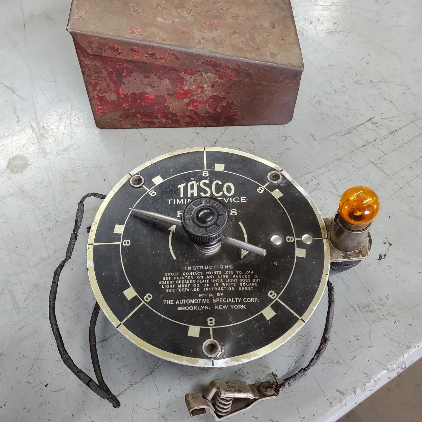 ORIGINAL VINTAGE FORD CLOCK Clock works - Image 4