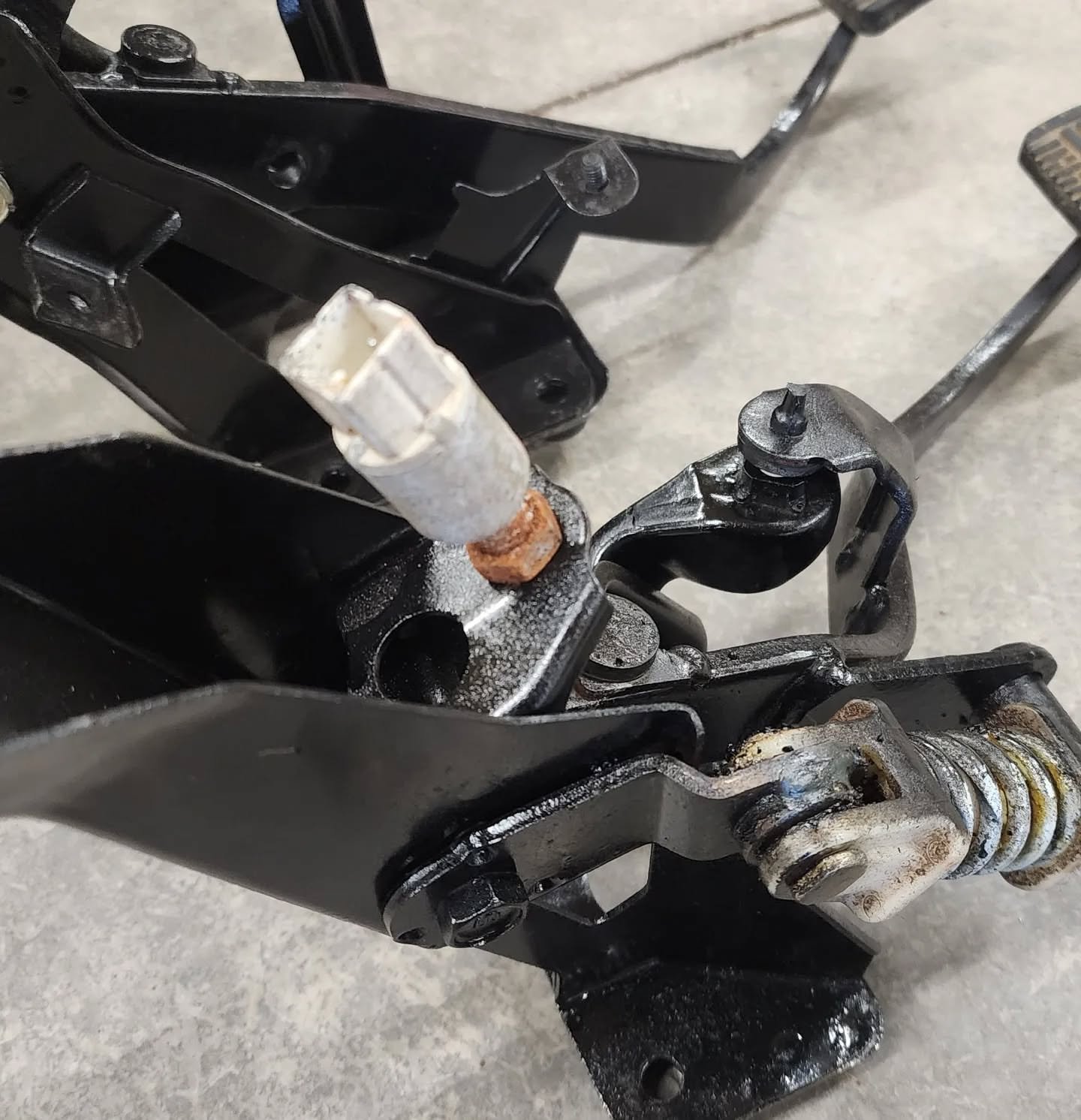 Toyota Supra manual pedel set with sensors. - Image 4