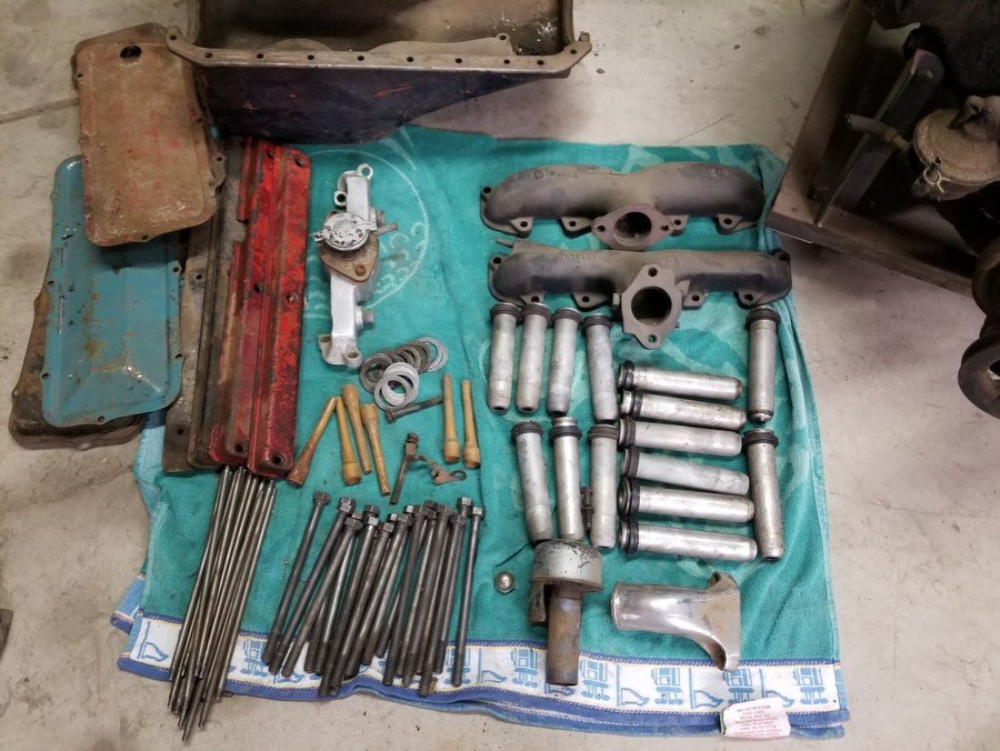 1957 392 Chrysler Hemi engine. - Image 8