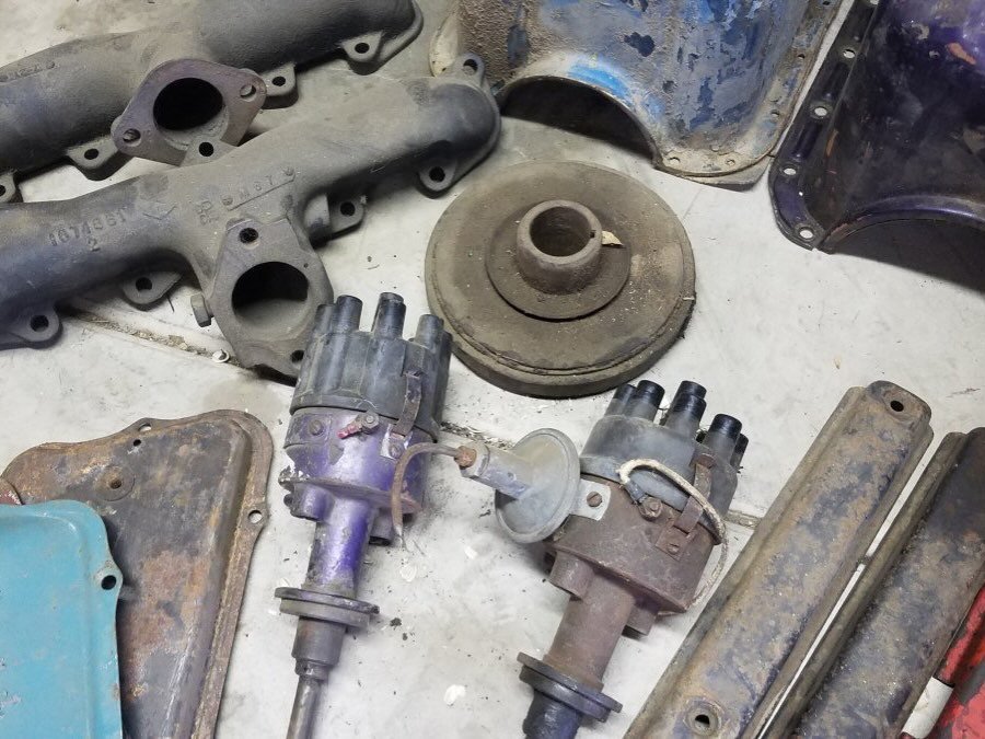 1957 392 Chrysler Hemi engine. - Image 6