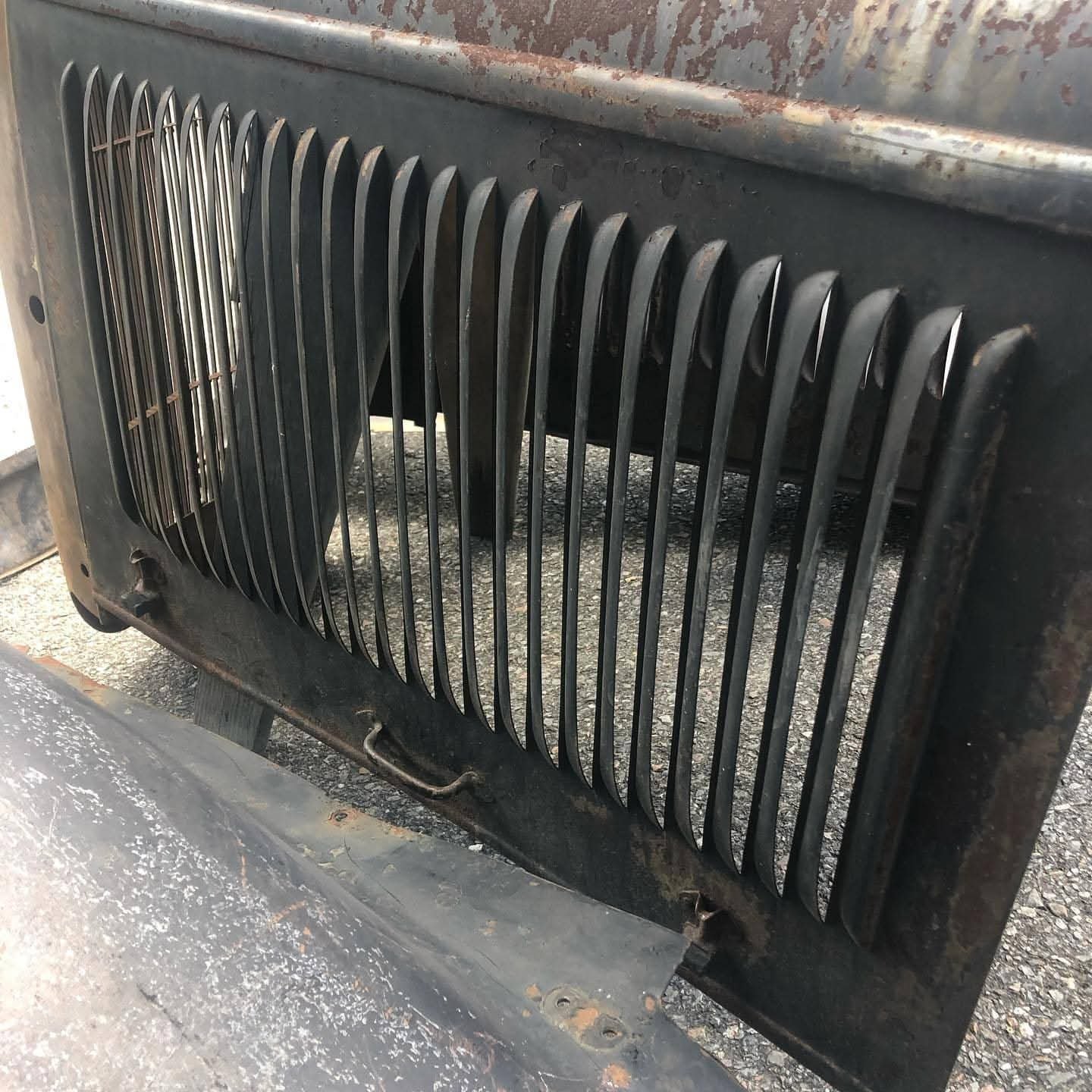 1932 Ford original sheet metal pile. - Image 5