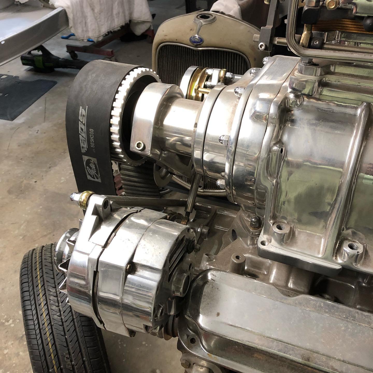 Supercharged small block Chrysler. - Image 10