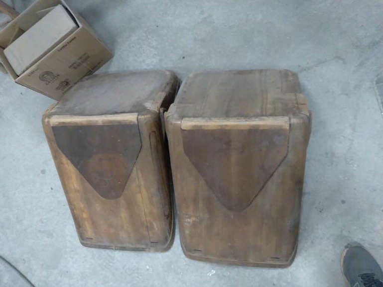 Original pair of steam formed wooden aircraft seats. - Image 5