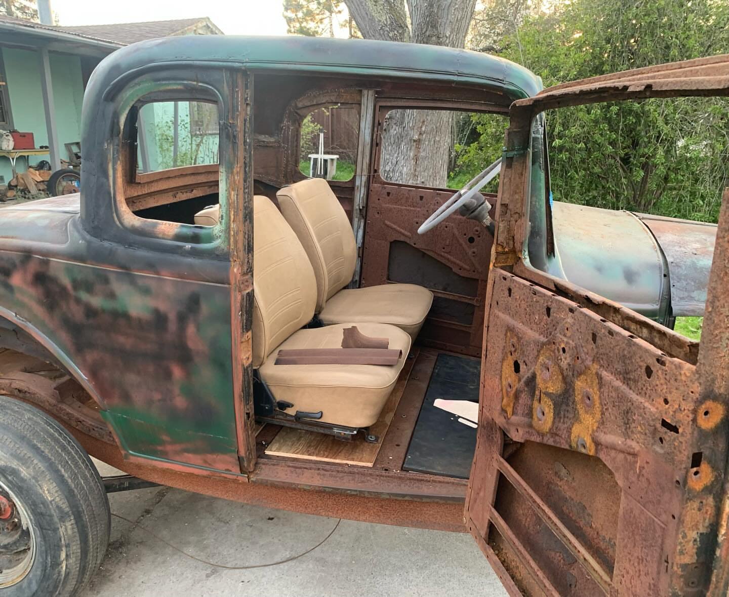 1932 Ford 5window coupe project. - Image 4