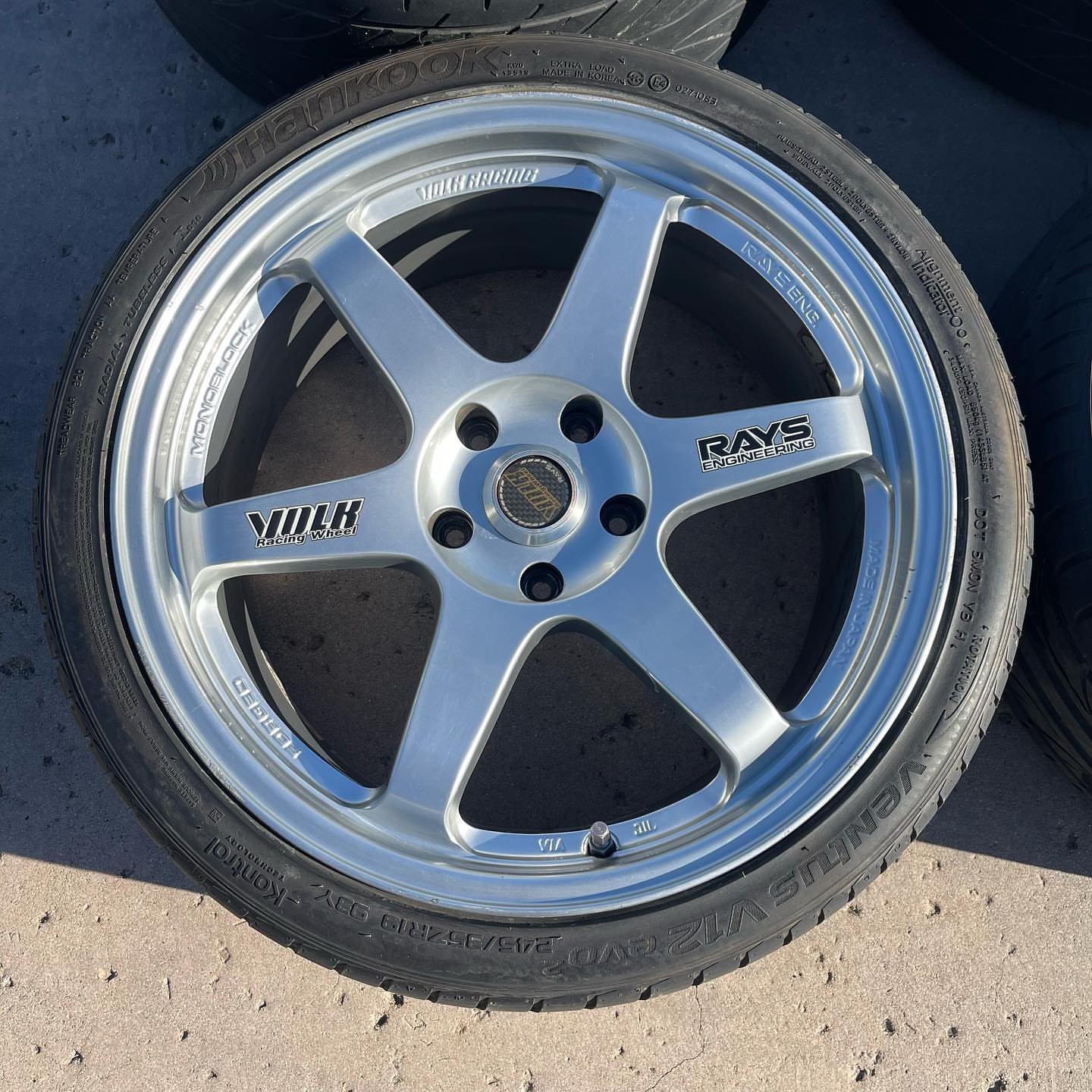 19 inch Volk Racing Rays Engineering TE37 with concave faces. - Image 5