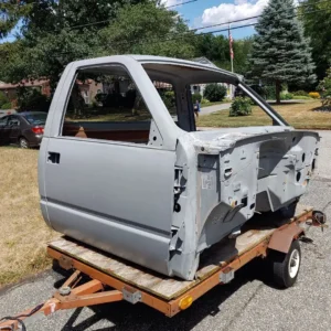 1988 to 1998 Chevy/GMC NOS can with door and cab mounts.