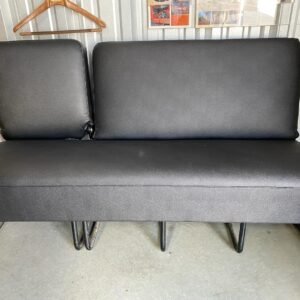 Barndoor/Wolfsburg Bus 6 Leg Middle Seat