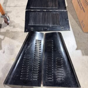 1932 Ford car hood